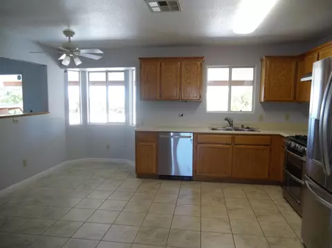4426 Mataro Rd, Phelan, CA 92371 photo 32