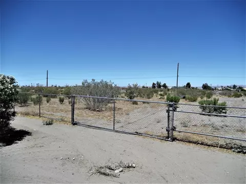 4426 Mataro Rd, Phelan, CA 92371 photo 15