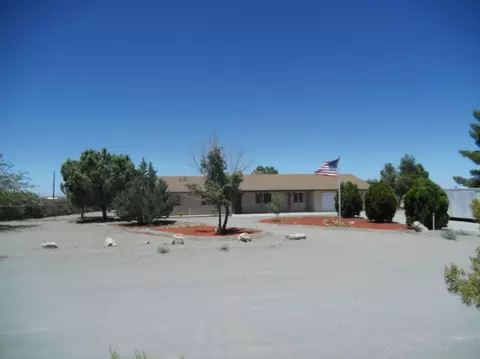 4426 Mataro Rd, Phelan, CA 92371 photo 5
