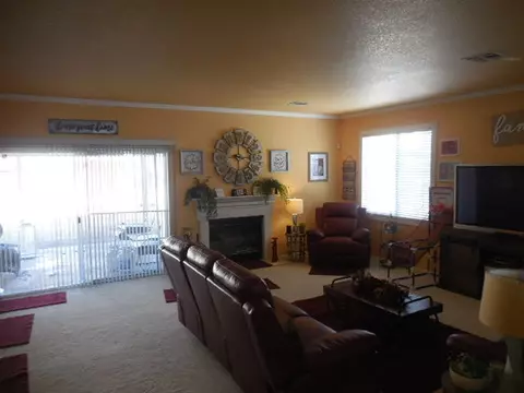 37852 58th St E, Palmdale, CA 93552 photo 9