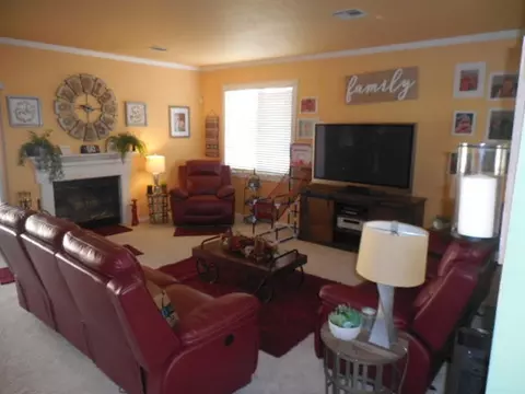 37852 58th St E, Palmdale, CA 93552 photo 8