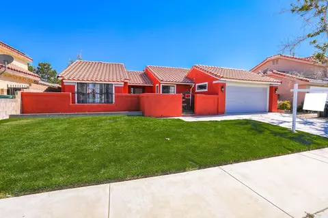 4948 Pacifica Ave, Palmdale, CA 93552 photo 2