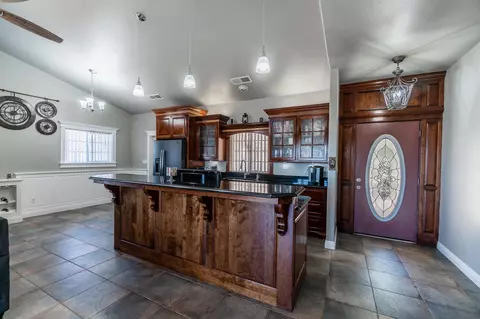 18101 Matterhorn Dr, Tehachapi, CA 93561 photo 9