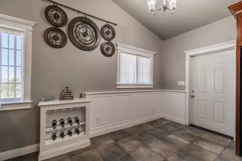 18101 Matterhorn Dr, Tehachapi, CA 93561 photo 6