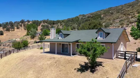 18101 Matterhorn Dr, Tehachapi, CA 93561 photo 25