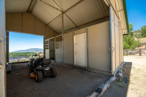 18101 Matterhorn Dr, Tehachapi, CA 93561 photo 28