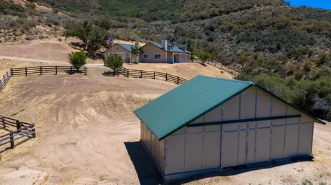 18101 Matterhorn Dr, Tehachapi, CA 93561 photo 22