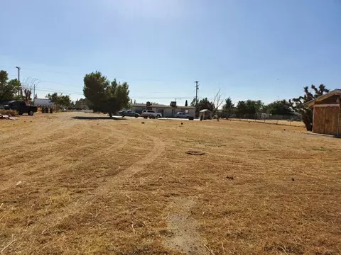 42658 E 6th St, Lancaster, CA 93535 photo 18