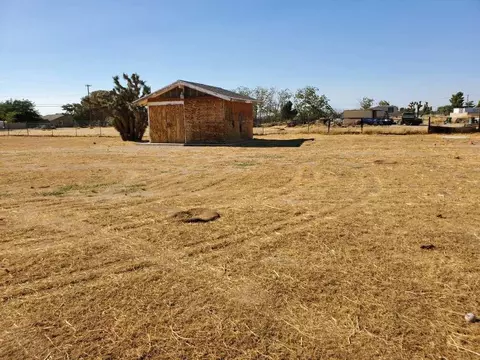 42658 E 6th St, Lancaster, CA 93535 photo 17
