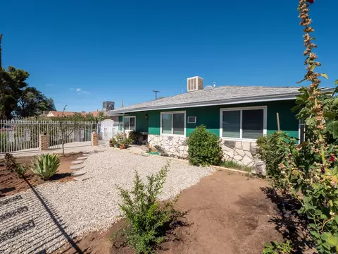 38744 E 36th St, Palmdale, CA 93550 photo 2
