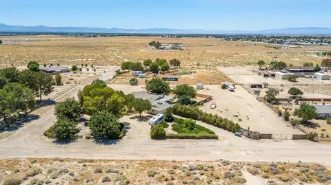 45015 E 43rd St, Lancaster, CA 93535 photo 3