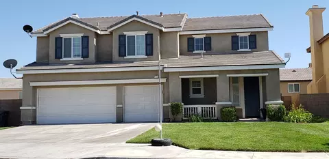 4730 Jade Ct, Lancaster, CA 93536 photo 1