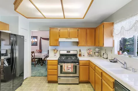 803 E Whitlatch Dr, Lancaster, CA 93535 photo 9