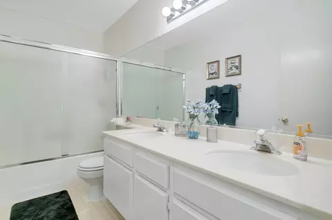 803 E Whitlatch Dr, Lancaster, CA 93535 photo 26