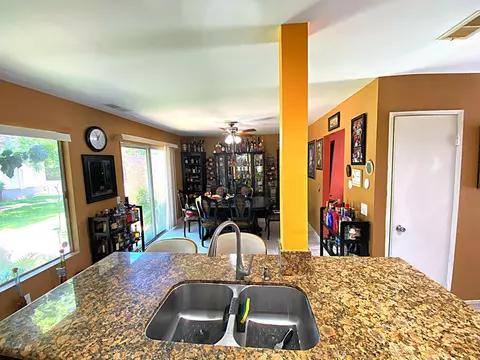 154 Racquet Club Dr, Compton, CA 90220 photo 21