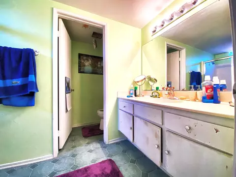 154 Racquet Club Dr, Compton, CA 90220 photo 37