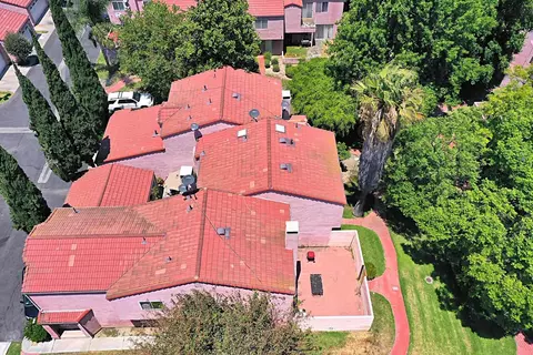 154 Racquet Club Dr, Compton, CA 90220 photo 5