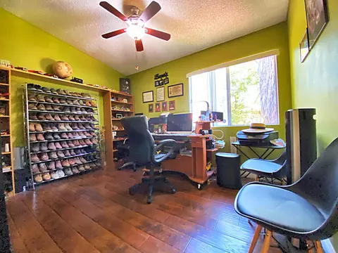 154 Racquet Club Dr, Compton, CA 90220 photo 27
