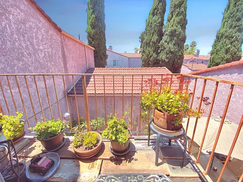 154 Racquet Club Dr, Compton, CA 90220 photo 38