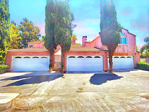 154 Racquet Club Dr, Compton, CA 90220 photo 1