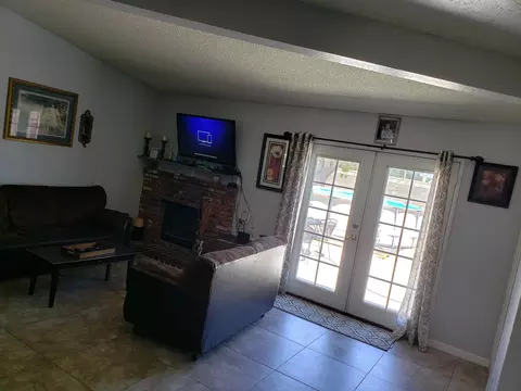 37246 Sabal Ave, Palmdale, CA 93552 photo 4