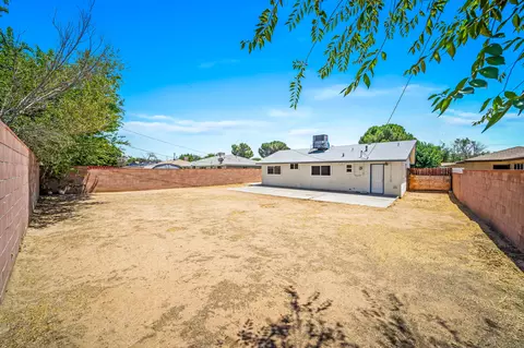 615 E Ovington St, Lancaster, CA 93535 photo 26