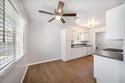 615 E Ovington St, Lancaster, CA 93535 photo 9