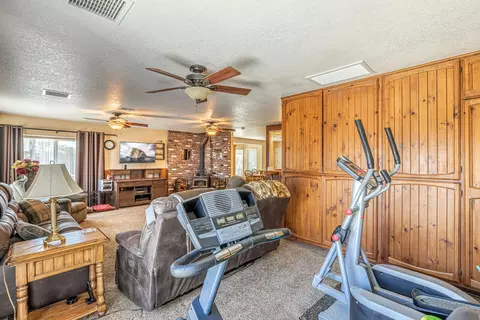 44315 88th St E, Lancaster, CA 93535 photo 25