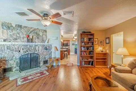 44315 88th St E, Lancaster, CA 93535 photo 5