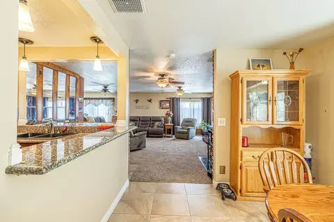 44315 88th St E, Lancaster, CA 93535 photo 22