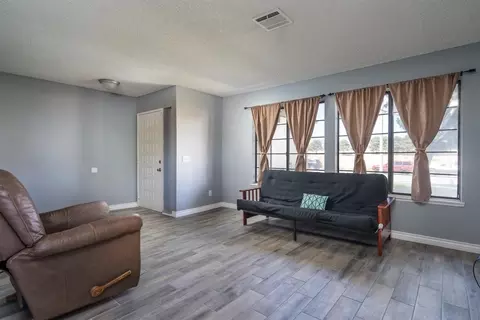 37244 E 27th St, Palmdale, CA 93550 photo 6