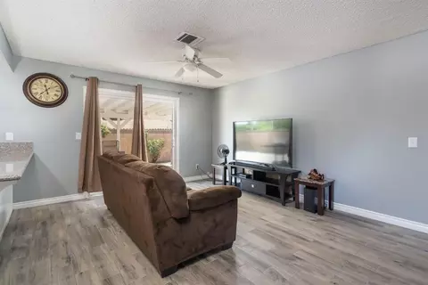 37244 E 27th St, Palmdale, CA 93550 photo 11