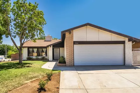 37244 E 27th St, Palmdale, CA 93550 photo 1