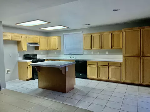 43522 E 32nd St, Lancaster, CA 93535 photo 3