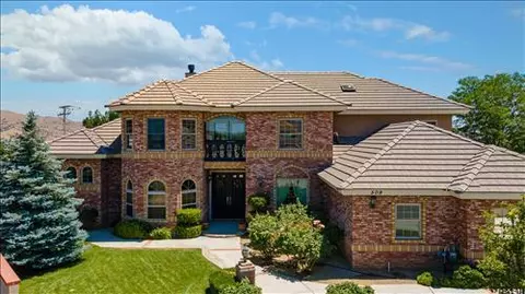 509 Rosehaven Ln, Tehachapi, CA 93561 photo 1