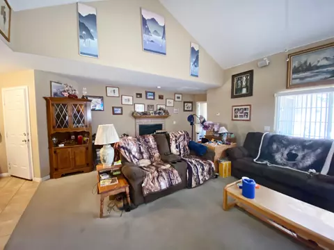 18100 Rawhide Ct, Tehachapi, CA 93561 photo 8