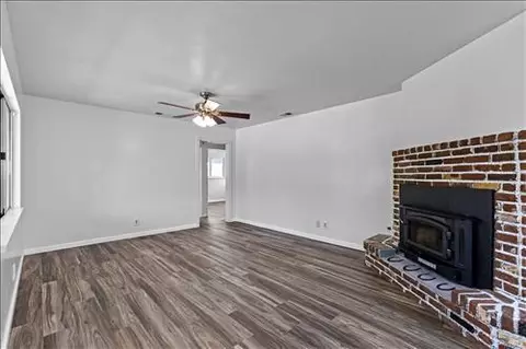 706 Merion Way, Tehachapi, CA 93561 photo 6