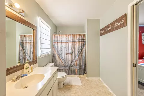 44729 Foxboro Ct, Lancaster, CA 93535 photo 8