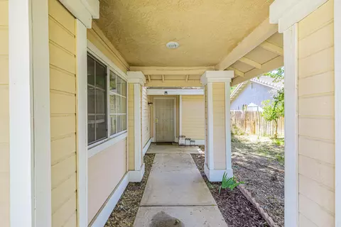 44729 Foxboro Ct, Lancaster, CA 93535 photo 3