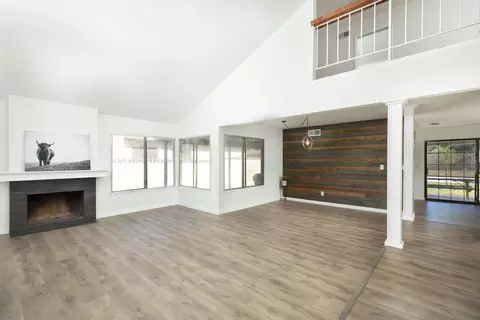 1114 Morven St, Lancaster, CA 93535 photo 2