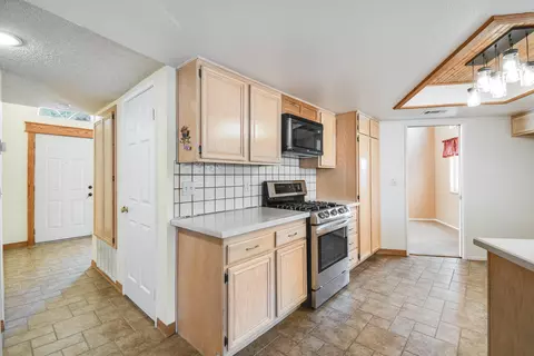 1701 E Norberry St, Lancaster, CA 93535 photo 10