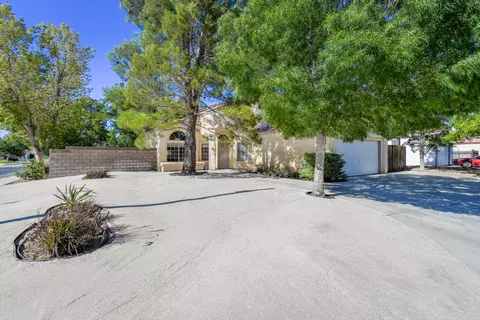 1701 E Norberry St, Lancaster, CA 93535 photo 4