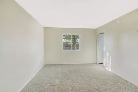 3172 Milton Dr, Mojave, CA 93501 photo 7