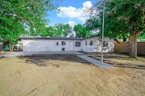 3172 Milton Dr, Mojave, CA 93501 photo 17