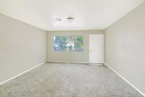 3172 Milton Dr, Mojave, CA 93501 photo 3