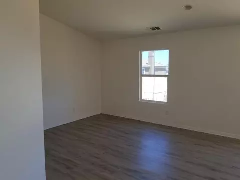 4041 Stable Dr, Palmdale, CA 93552 photo 12