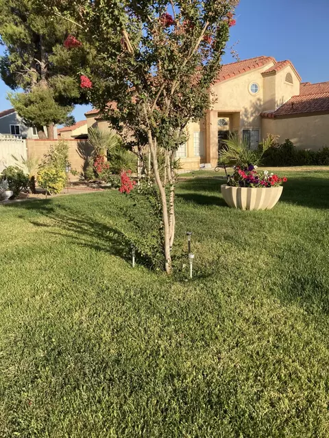44642 E 17th St, Lancaster, CA 93535 photo 2