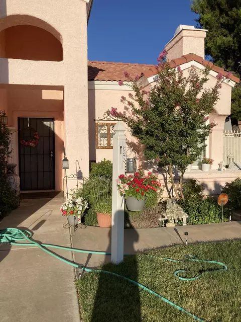 44642 E 17th St, Lancaster, CA 93535 photo 1