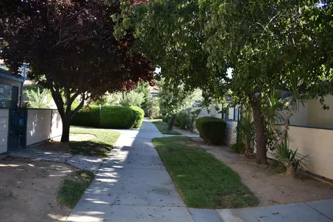 44526 E 15th St UNIT 5, Lancaster, CA 93535 photo 3