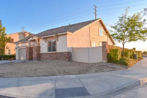 37827 Nova Ave, Palmdale, CA 93552 photo 4